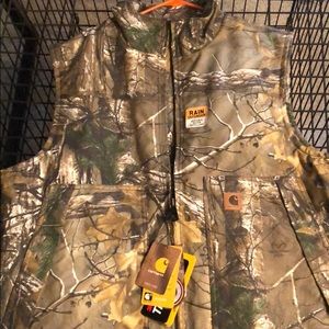 Carhartt camo vest